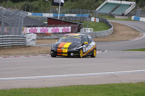 Der skal kæmpes hårdt ved DM-Finalen, hvis Pers Kemi-raceren skal sikre sig en top-3 placering i DM-stillingen.